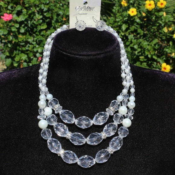 EsMor Jewelry Elegant Boho Pearl Crystal Statement Necklace Set